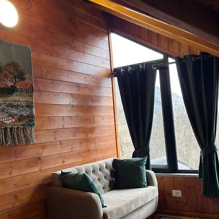 Bar Restorant Geshtenja Otel *