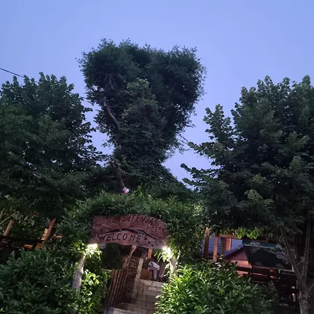 Szálloda Bar Restorant Geshtenja Rec