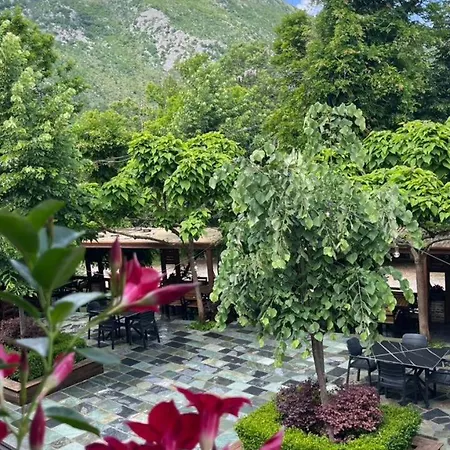 Otel Bar Restorant Geshtenja Rec