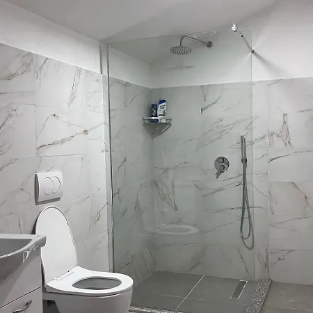 Bar Restorant Geshtenja Rec