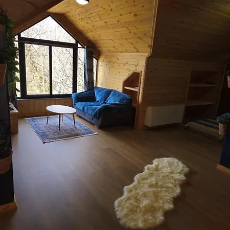 Hotel Bar Restorant Geshtenja *