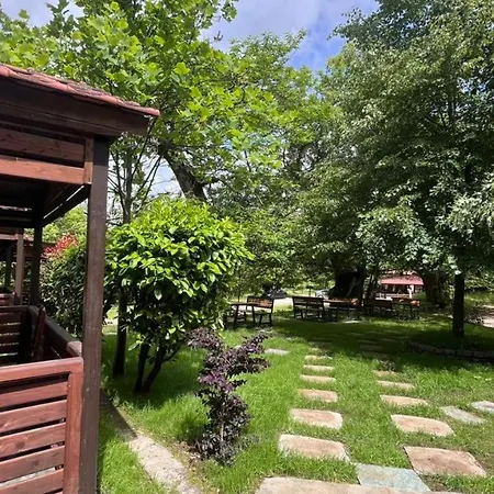 Bar Restorant Geshtenja Rec