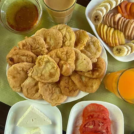 Otel Bar Restorant Geshtenja