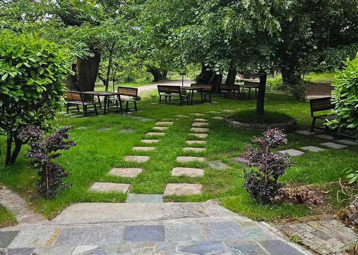 Bar Restorant Geshtenja * Rec